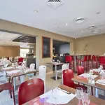 Campanile Lyon Nord - Hotel Écully