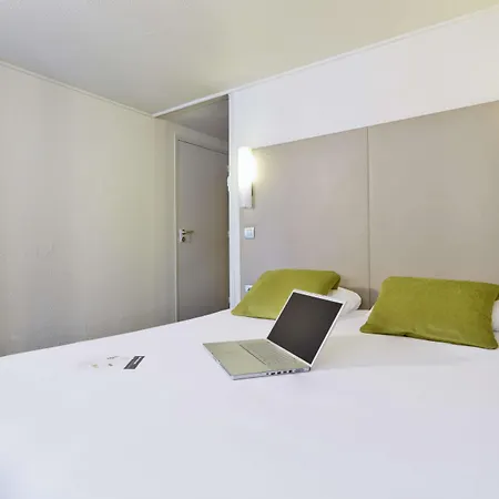 Campanile Lyon Nord - Hotel Écully