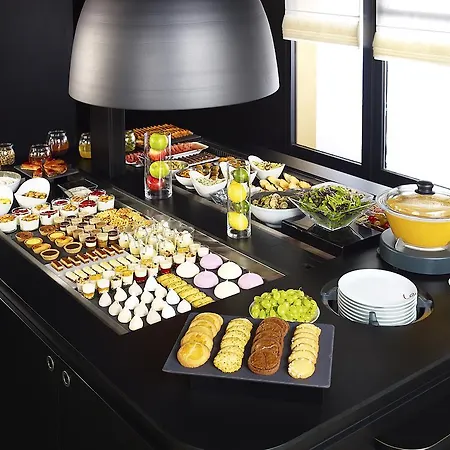 Campanile Lyon Nord - Écully