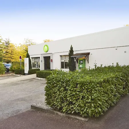 Hotel Campanile Lyon Nord - Écully