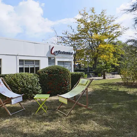 Campanile Lyon Nord - Écully