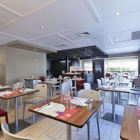 Campanile Lyon Nord - Écully