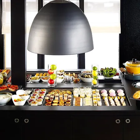 Campanile Lyon Nord -