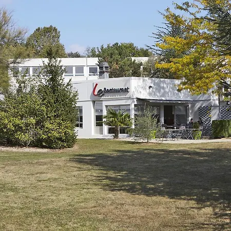 Hotel Campanile Lyon Nord - Écully