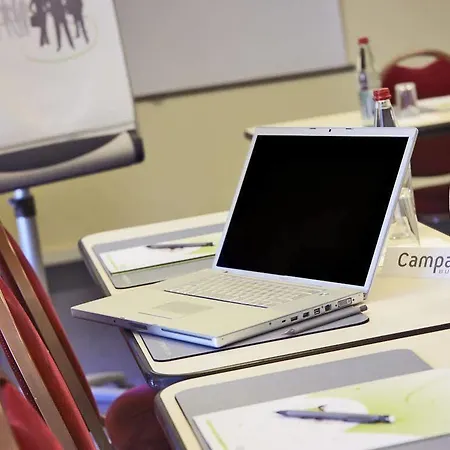 Campanile Lyon Nord -