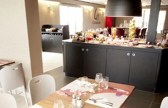 Campanile Lyon Nord - 3* Écully