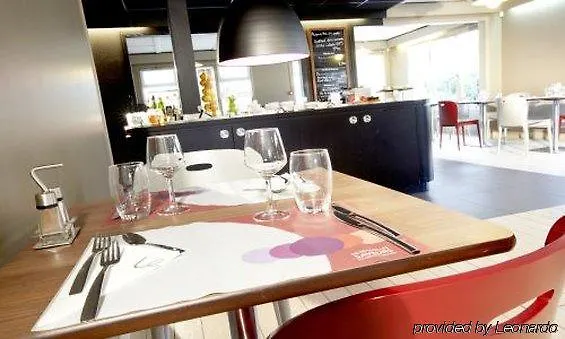 Hotel Campanile Lyon Nord - 3*