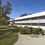 Campanile Lyon Nord - 3*