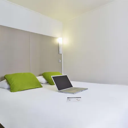 호텔 Campanile Lyon Nord - 3*