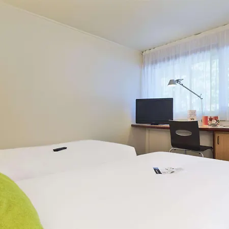 호텔 Campanile Lyon Nord -