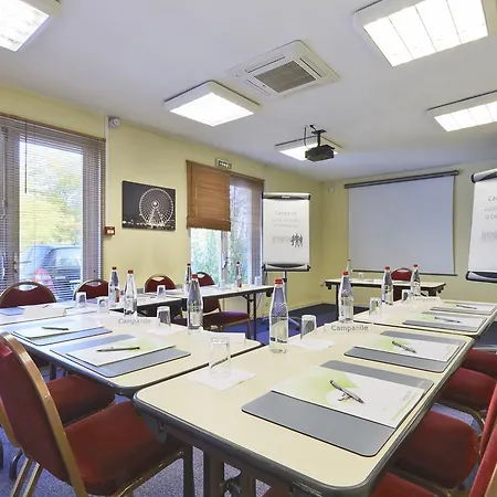 Hotel Campanile Lyon Nord - 3*