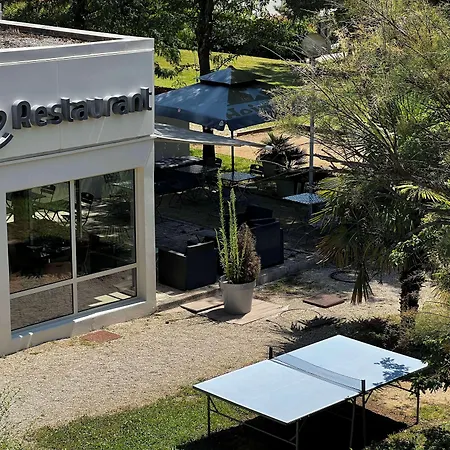 Campanile Lyon Nord - 3*