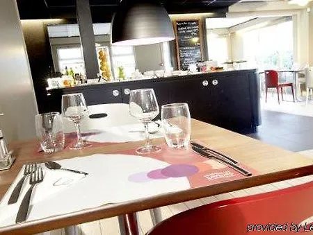 Hotel Campanile Lyon Nord - 3*